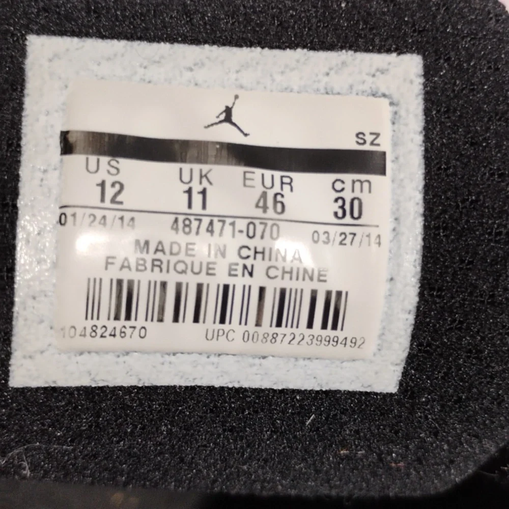(X-106) SALE! Air Jordan 14 Retro Thunder Sneakers Sz.12 2014 See Pictures